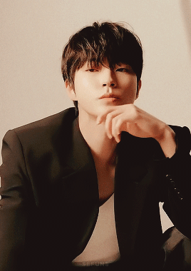 tumblr_6adcac7bd8921f94ef31a1746308da29_1bf067b4_400