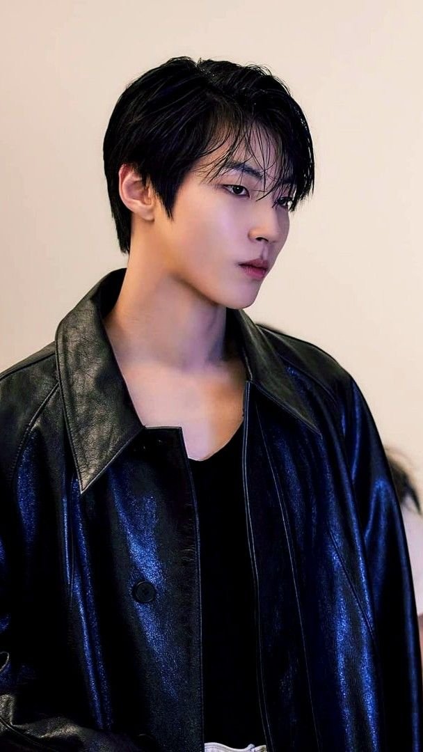 8a7efd85f49d39c6ec0d4fbaf4045d05